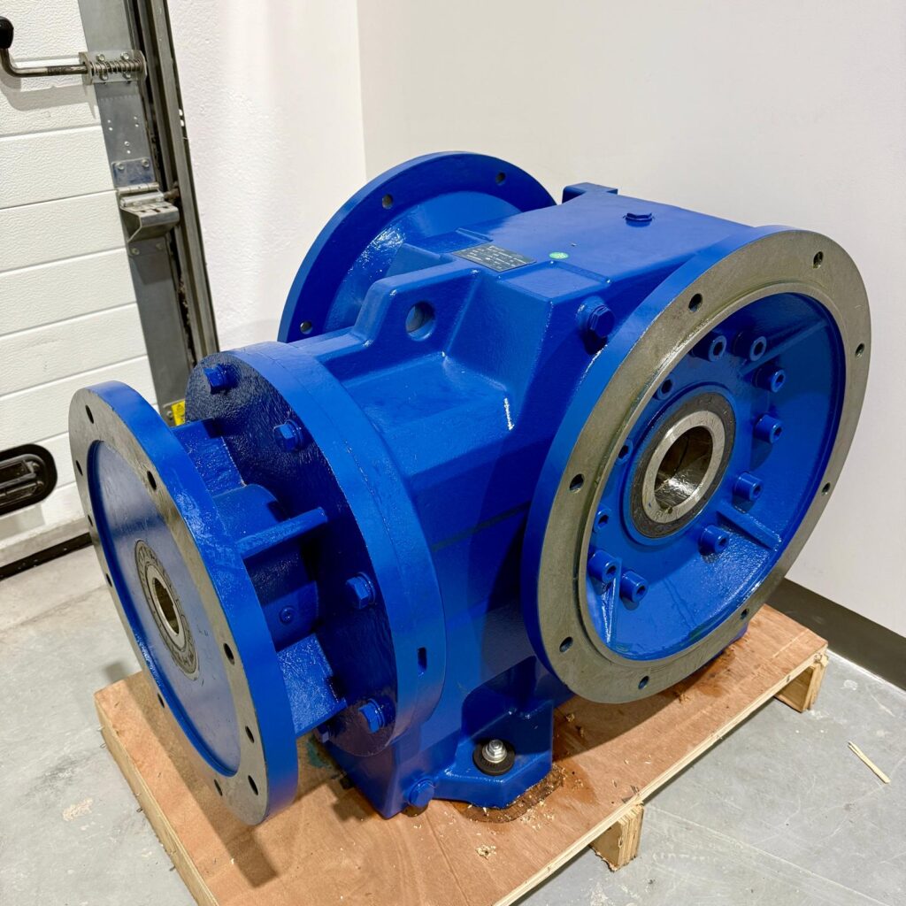 WhatsApp Image 2025-12-16 at 14.06.45