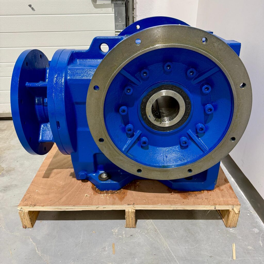 WhatsApp Image 2025-12-16 at 14.06.45 (2)